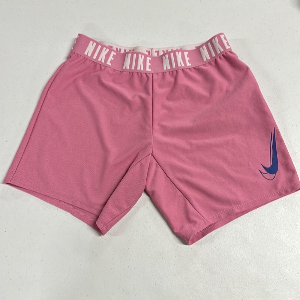 Girls Nike Dri-fit pink shorts double swoosh sz M